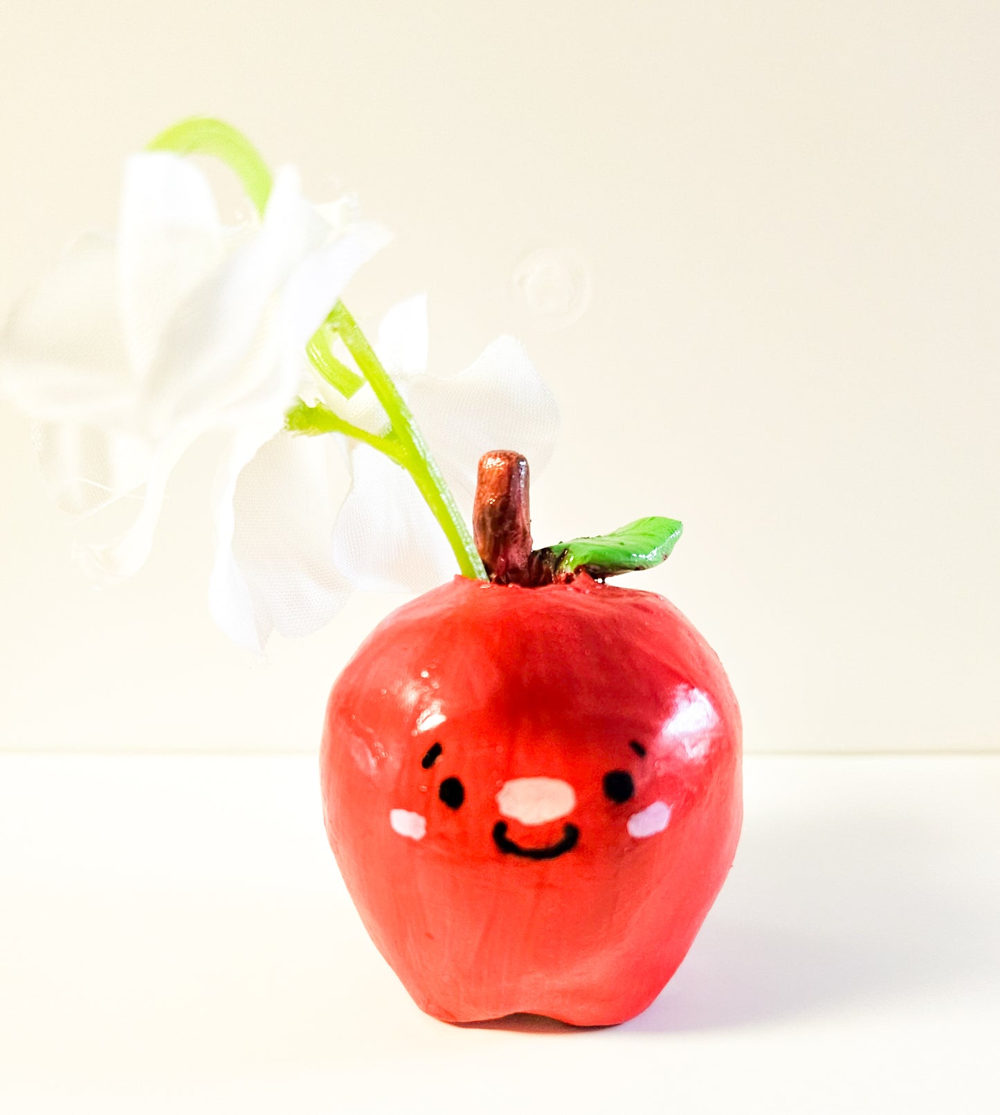 Mini Vase - Adorable Apple